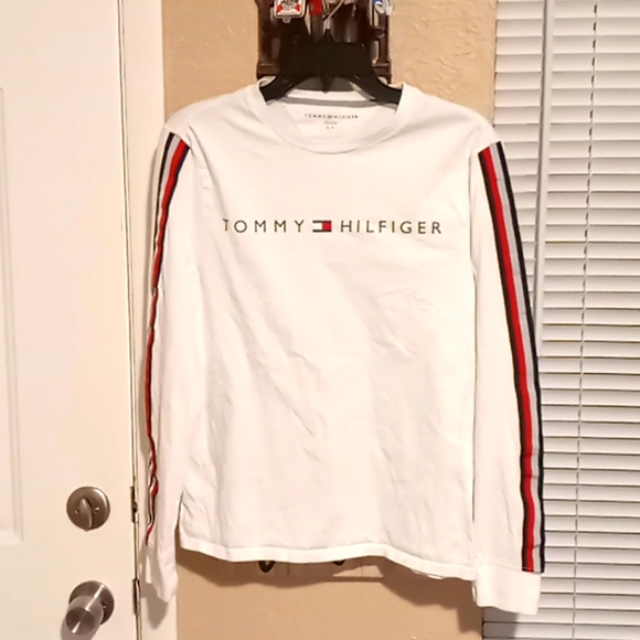 Tommy Hilfiger shirt - Picture 1 of 5